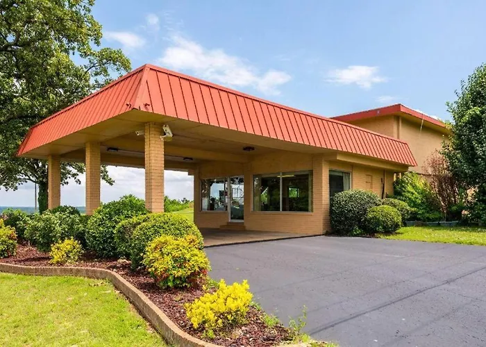 Days Inn By Wyndham Batesville Ar
