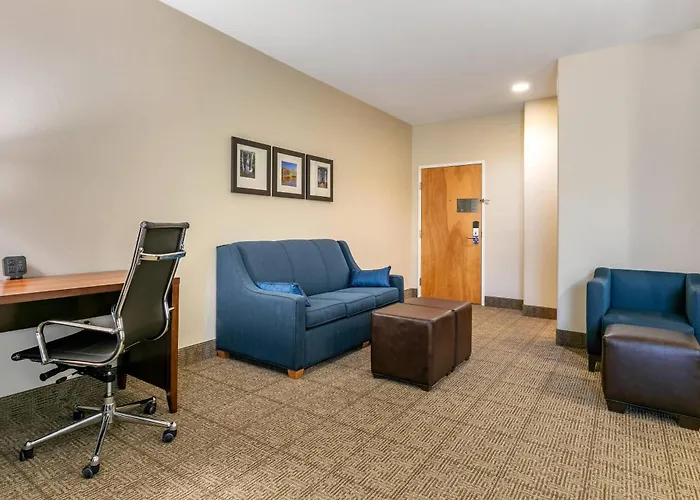 Comfort Suites Batesville